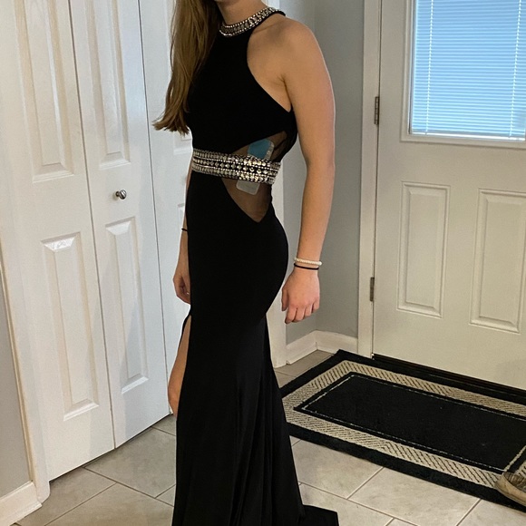 Prom dress - Picture 3 of 4